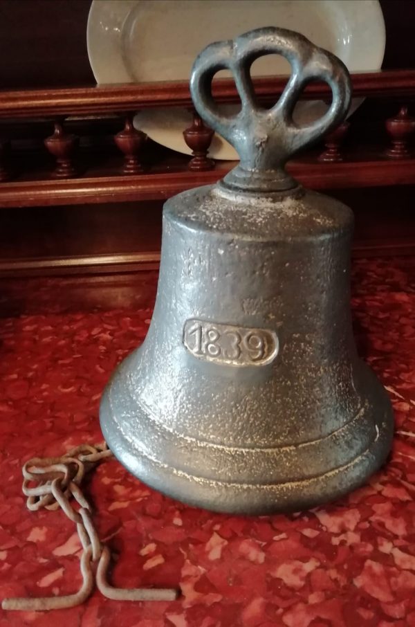 Campana bronce 1839 grande