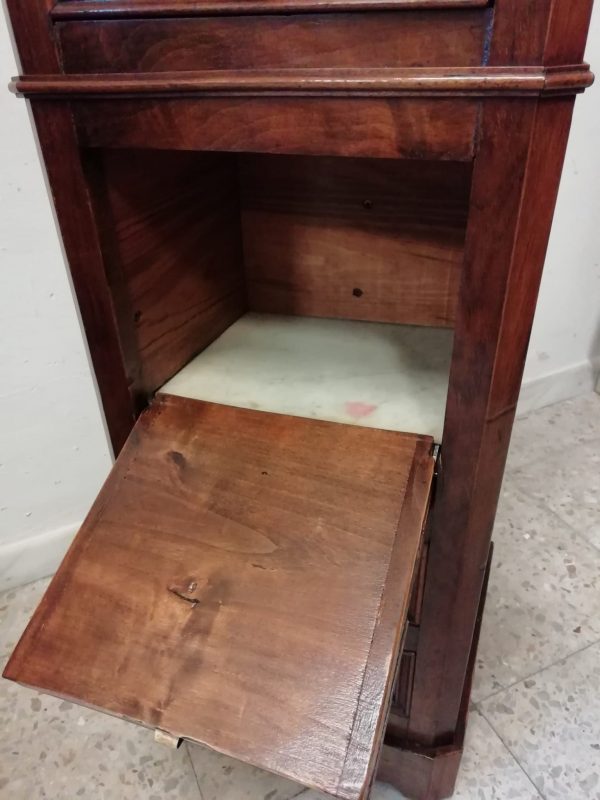 Mesita antigua palma de caoba
