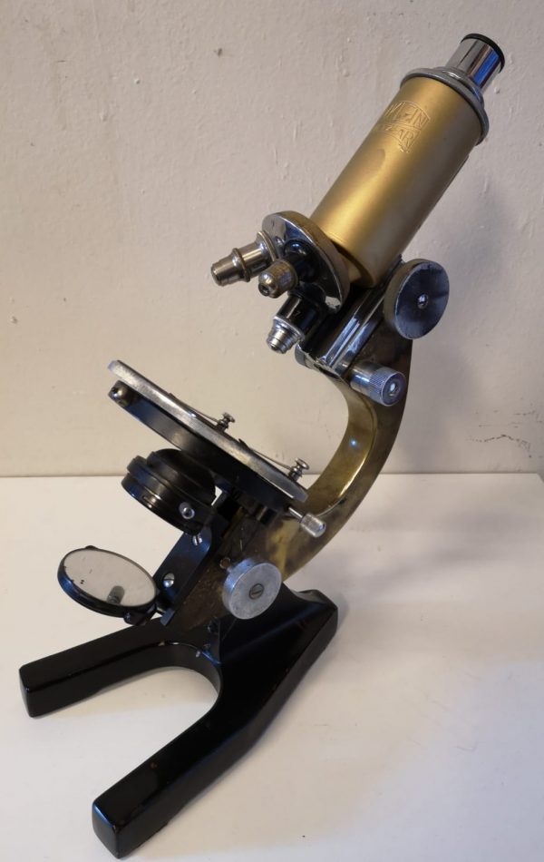 Microscopio W. KLEIN WETZLAR