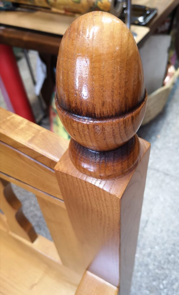 Escaño en madera maciza de CASTAÑO3