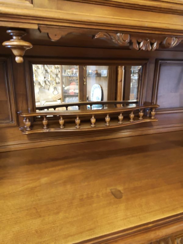 Aparador en madera de Nogal ff S XIX - pp S XX-3