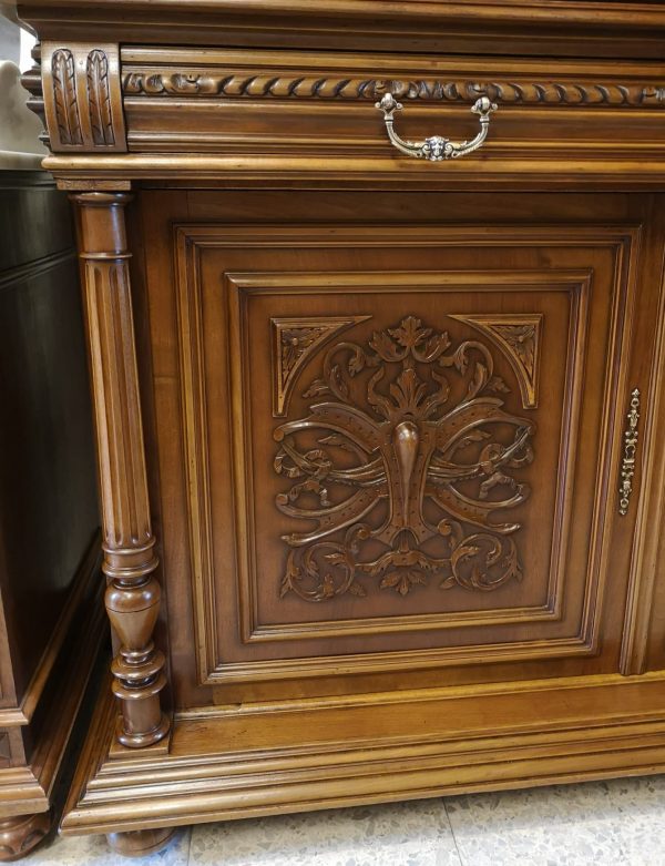 Aparador en madera de Nogal ff S XIX - pp S XX-6