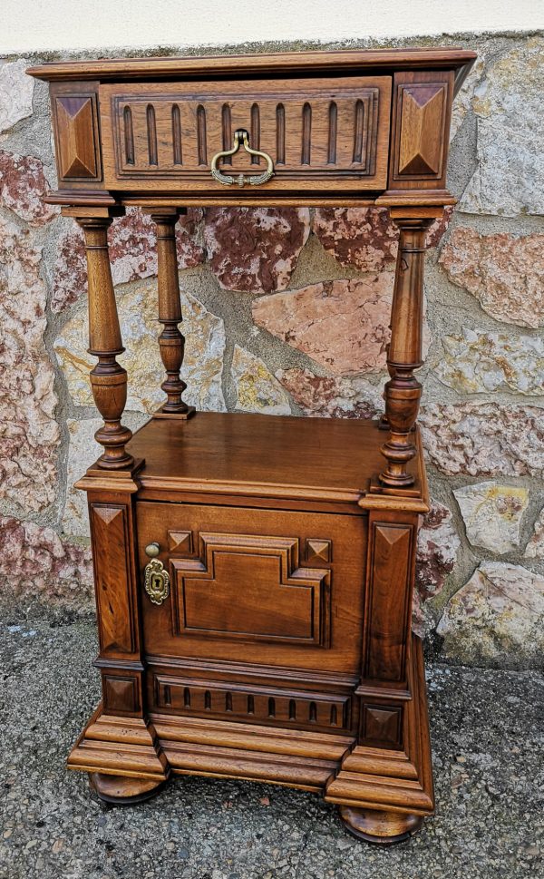 Mesitas antigua en madera de nogal5