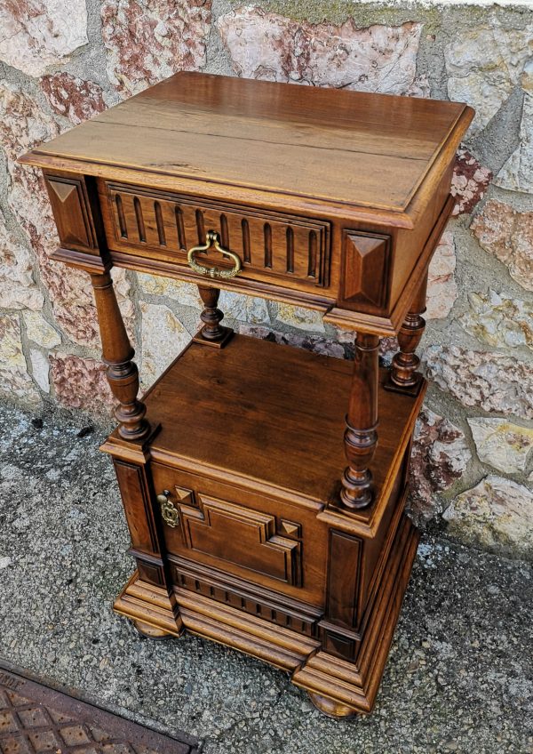 Mesitas antigua en madera de nogal7