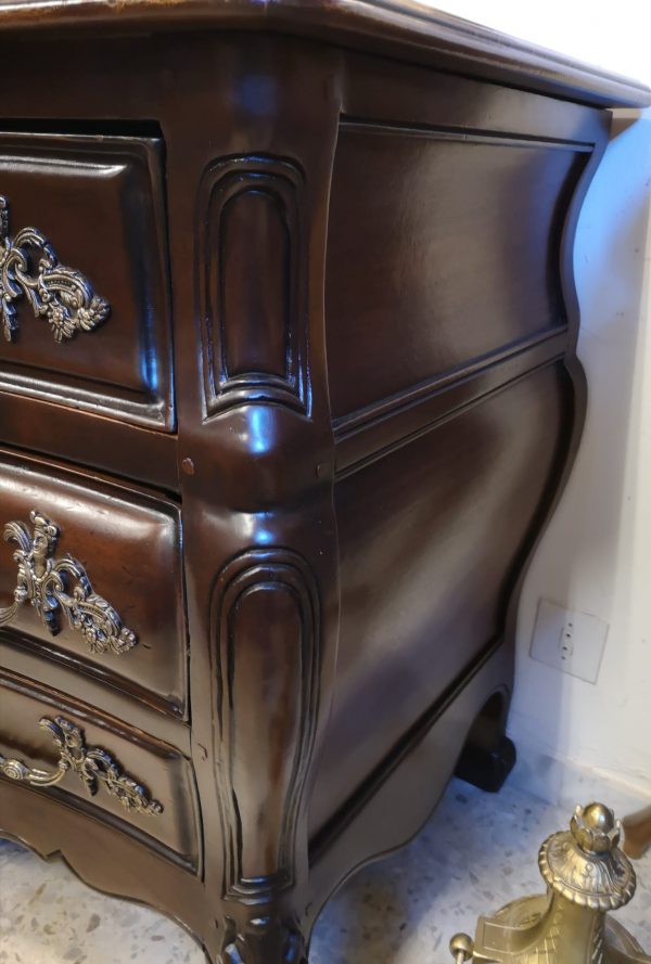 Cómoda bombé estilo Luis XV en madera de Sapeli5