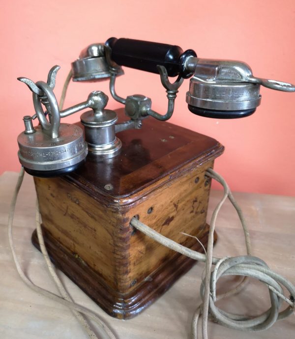 Teléfono modelo 1910-4