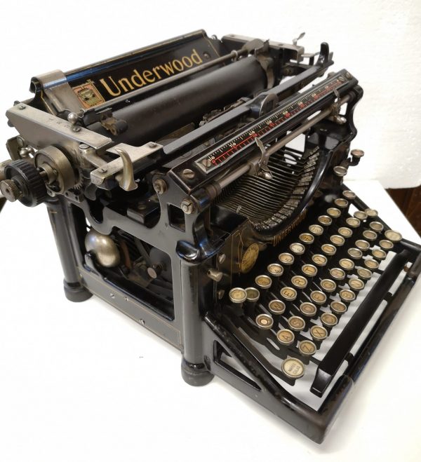 Máquina escribir Underwood2