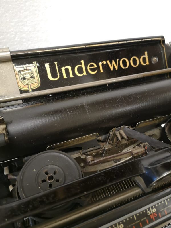 Máquina escribir Underwood5