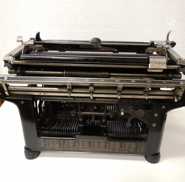 Máquina escribir Underwood7