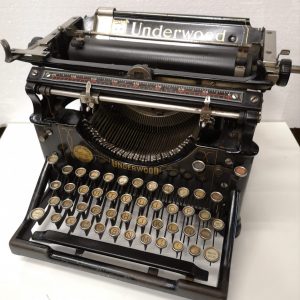 Máquina escribir Underwood8