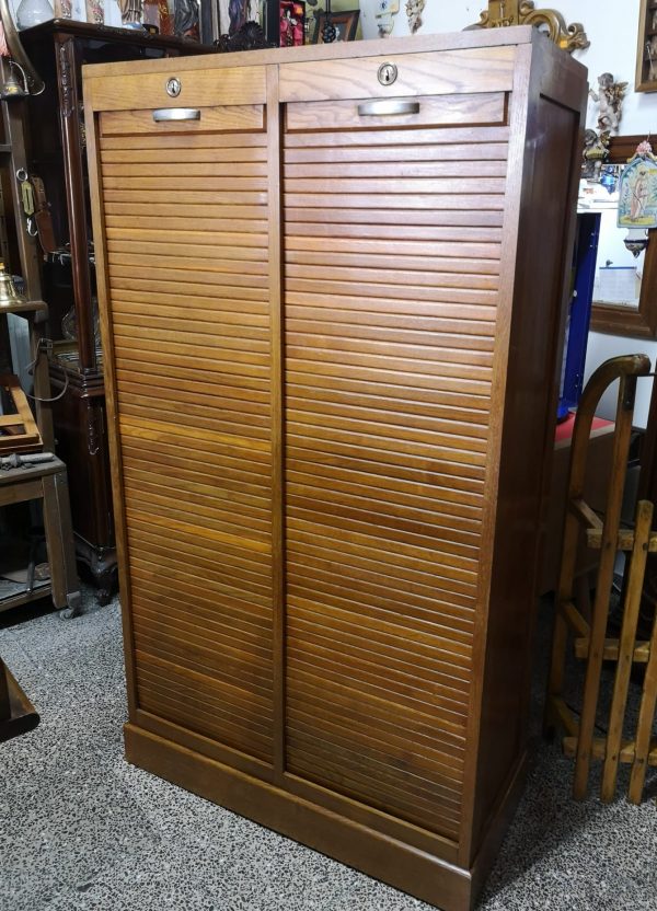 Archivador de persiana doble en madera de Roble