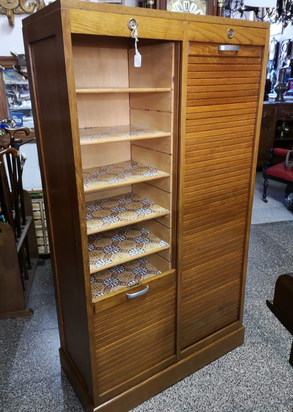 Archivador de persiana doble en madera de Roble3