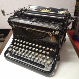Máquina escribir Ideal