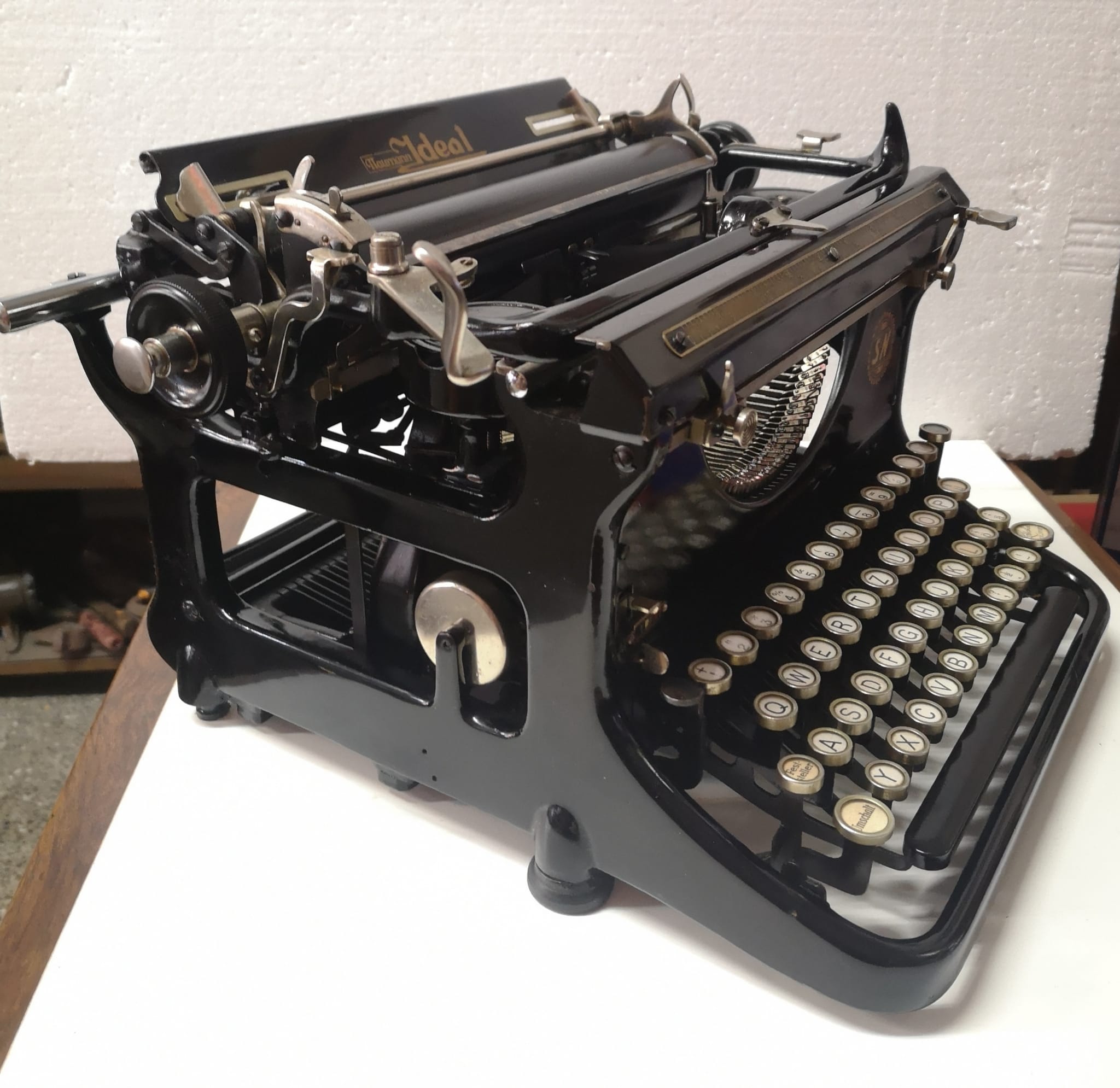 Máquina escribir Ideal1