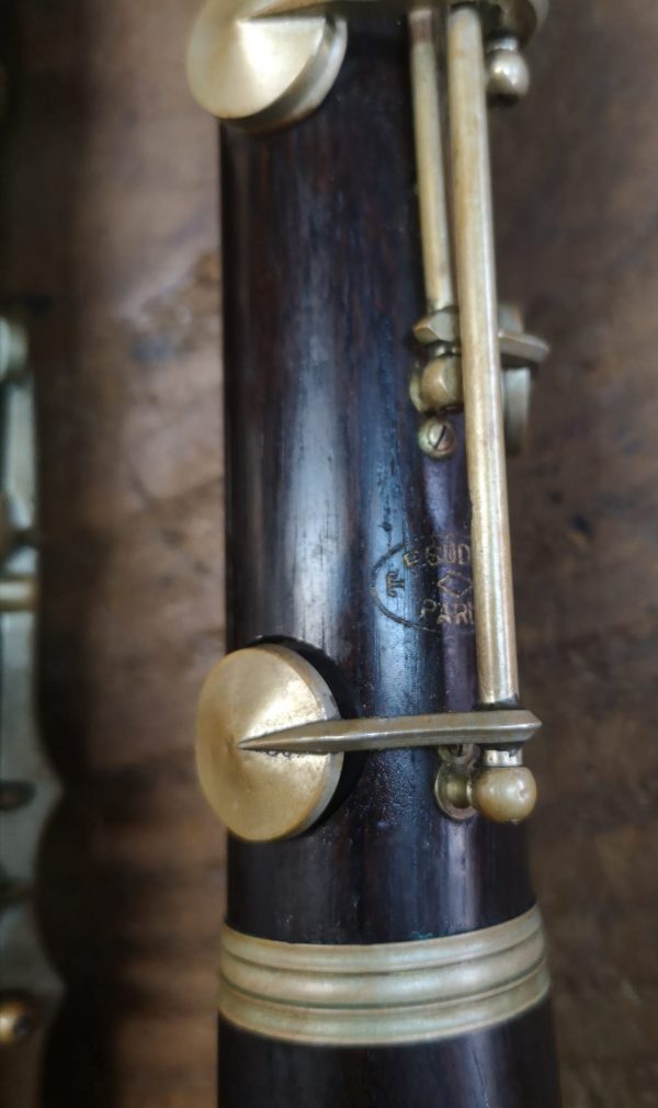 Clarinete antiguo en madera de Ébano5