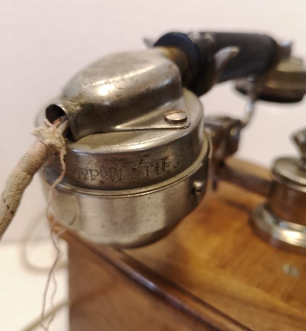 Teléfono modelo 1910-3