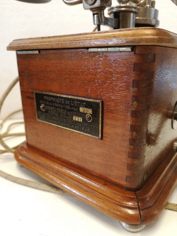 Teléfono modelo 1910-4